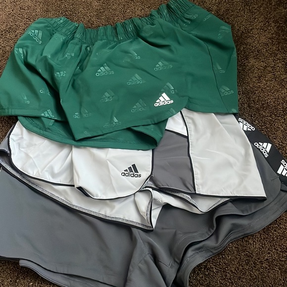 Adidas running shorts - Picture 2 of 2